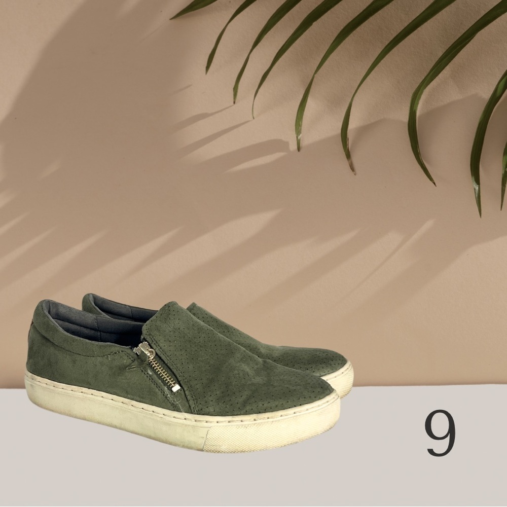 Dr. Scholl's Women's No Chill Slip on Sneakers- Comfortable & Stylish Size 9